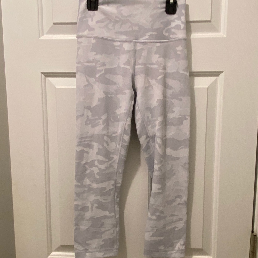 Lululemon Wunder Under High Rise Leggings 21”